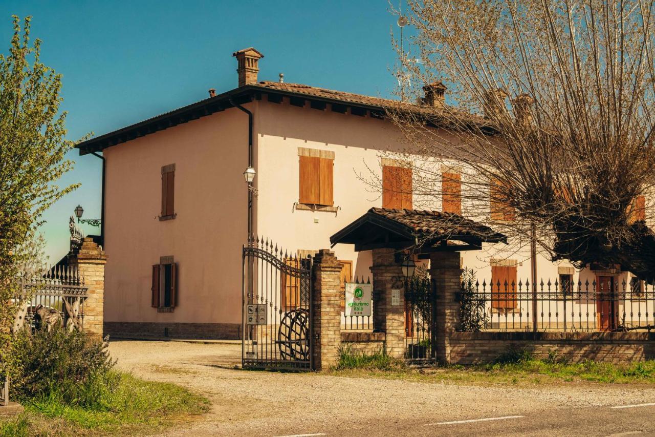 Agriturismo Garzole Castelfranco Emilia Bagian luar foto